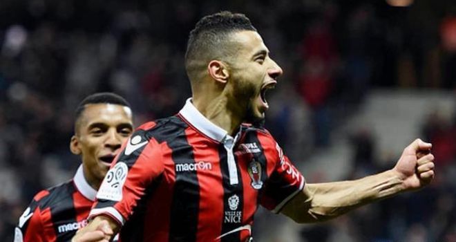 向他发出了 向他发出了